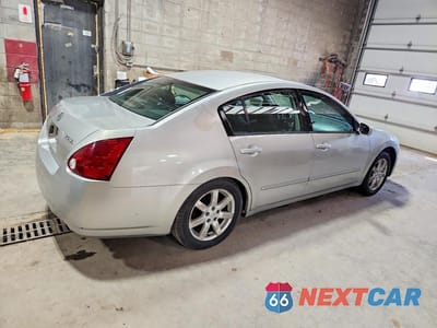 Trzecie zdjęcie samochodu z tyłu: 2005 NISSAN MAXIMA 3.5 SE VIN:1N4BA41E85C869805 - miniatura