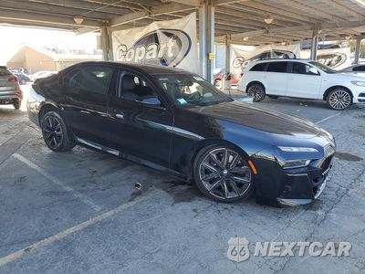 Czwarte zdjęcie samochodu z boku: 2024 BMW I7 XDRIVE60 VIN:WBY53EJ08RCP21217 - miniatura