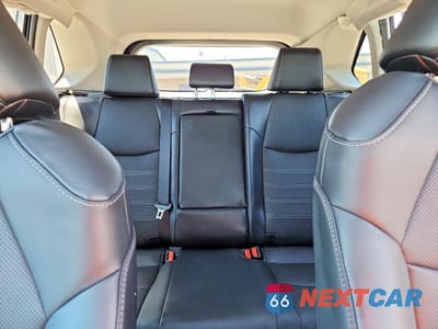 Zdjęcie 10 z 14 samochodu: 2025 TOYOTA RAV4 LIMITED VIN:4T3D6RFV1SU177789 - miniatura