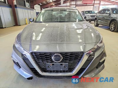 Piąte zdjęcie samochodu w środku: 2020 NISSAN ALTIMA S VIN:1N4BL4BV7LC246469 - miniatura