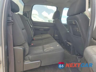 Zdjęcie 10 z 12 samochodu: 2014 GMC SIERRA K2500 SLE VIN:1GT120C83EF165190 - miniatura