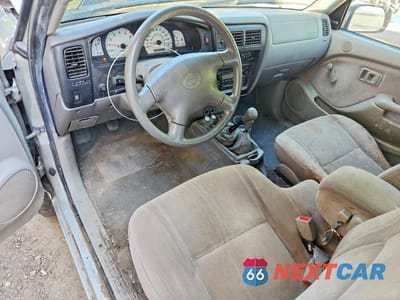 Zdjęcie 8 z 12 samochodu: 2003 TOYOTA TACOMA XTRACAB VIN:5TEWM72NX3Z255064 - miniatura