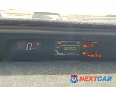 Zdjęcie 9 z 14 samochodu: 2018 TOYOTA PRIUS C TWO VIN:JTDKDTB3XJ1599538 - miniatura