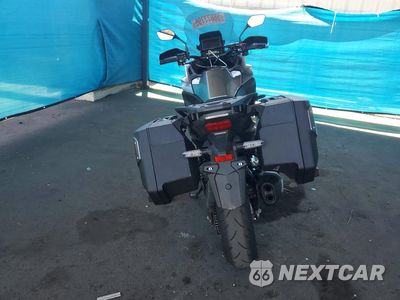 Czwarte zdjęcie samochodu z boku: 2026 HONDA NT1100 D VIN:JH2SC9041TK100129 - miniatura