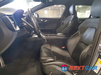 Zdjęcie 7 z 12 samochodu: 2020 VOLVO V60 T5 R-DESIGN VIN:YV1102EM9L2370510 - miniatura
