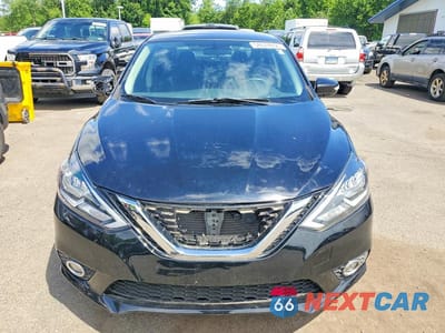 Piąte zdjęcie samochodu w środku: 2017 NISSAN SENTRA SR VIN:3N1AB7AP7HY284556 - miniatura