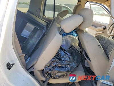 Zdjęcie 11 z 13 samochodu: 2007 FORD EXPLORER XLT VIN:1FMEU63E97UB79058 - miniatura