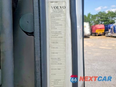 Zdjęcie 10 z 10 samochodu: 2017 VOLVO VNL SEMI TRUCK VIN:4V4N39TG9HN988022 - miniatura