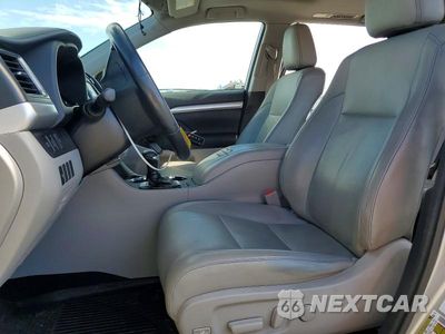 Zdjęcie 7 z 14 samochodu: 2018 TOYOTA HIGHLANDER XLE VIN:5TDJZRFH1JS560362 - miniatura