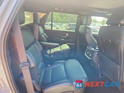 Zdjęcie 11 z 13 samochodu: 2025 FORD EXPEDITION PLATINUM VIN:1FMJU1MG9SEA45493 - miniatura