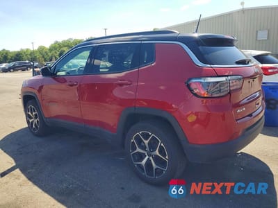 Drugie zdjęcie samochodu z przodu: 2025 JEEP COMPASS LIMITED VIN:3C4NJDCN2ST523303 - miniatura