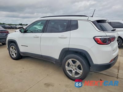 Drugie zdjęcie samochodu z przodu: 2023 JEEP COMPASS LATITUDE VIN:3C4NJDBN5PT552707 - miniatura