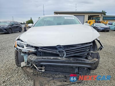 Piąte zdjęcie samochodu w środku: 2011 VOLKSWAGEN JETTA SE VIN:3VWDZ7AJ8BM375154 - miniatura
