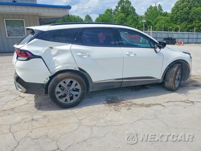 Trzecie zdjęcie samochodu z tyłu: 2023 KIA SPORTAGE SX PRESTIGE VIN:KNDPXCAG8P7043168 - miniatura
