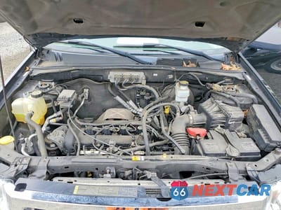 Zdjęcie 12 z 13 samochodu: 2008 FORD ESCAPE XLT VIN:1FMCU03Z48KC90833 - miniatura