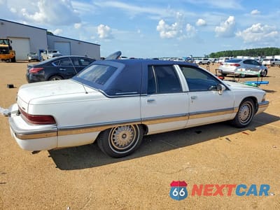 Trzecie zdjęcie samochodu z tyłu: 1994 BUICK ROADMASTER VIN:1G4BN52P6RR400375 - miniatura