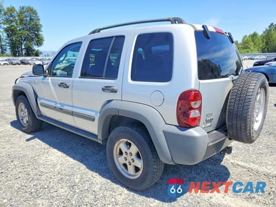 Drugie zdjęcie samochodu z przodu: 2005 JEEP LIBERTY SPORT VIN:1J4GL48K15W530012 - miniatura