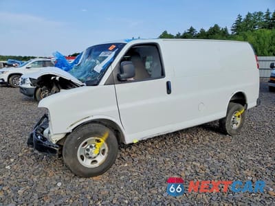2017 CHEVROLET EXPRESS G2500 1GCWGAFF7H1192093 - główne zdjęcie licytacji z USA - miniatura