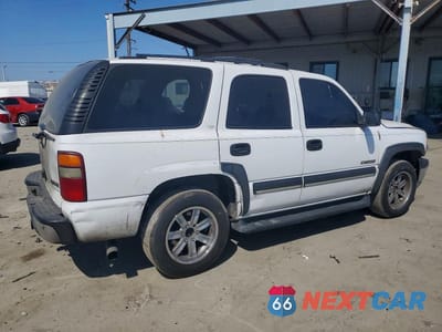 Trzecie zdjęcie samochodu z tyłu: 2002 CHEVROLET TAHOE K1500 VIN:1GNEK13T22R257775 - miniatura