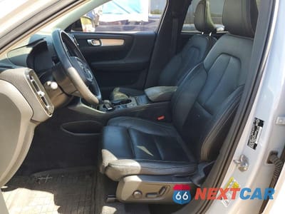 Zdjęcie 7 z 13 samochodu: 2020 VOLVO XC40 T5 MOMENTUM VIN:YV4162UK7L2218064 - miniatura