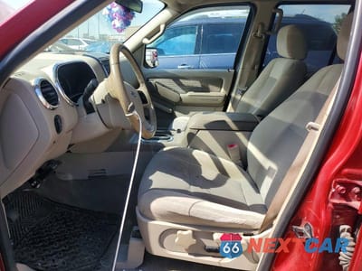 Zdjęcie 7 z 13 samochodu: 2007 FORD EXPLORER XLT VIN:1FMEU738X7UB59241 - miniatura