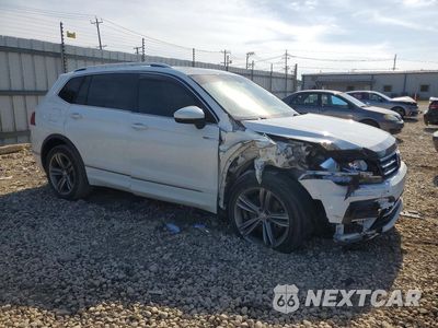 Czwarte zdjęcie samochodu z boku: 2018 VOLKSWAGEN TIGUAN SE VIN:3VV2B7AX9JM205291 - miniatura