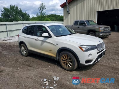 Czwarte zdjęcie samochodu z boku: 2015 BMW X3 XDRIVE28I VIN:5UXWX9C50F0D45086 - miniatura