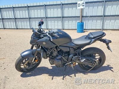 Trzecie zdjęcie samochodu z tyłu: 2026 YAMAHA MTN690 VIN:JYARM48E5TA005451 - miniatura