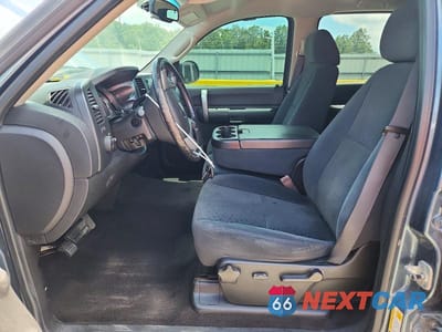 Zdjęcie 7 z 12 samochodu: 2008 CHEVROLET SILVERADO K1500 VIN:3GCEK13378G121627 - miniatura