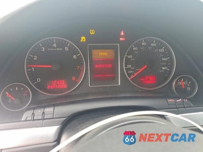 Zdjęcie 9 z 13 samochodu: 2008 AUDI A4 2.0T VIN:WAUAF78E98A143835 - miniatura
