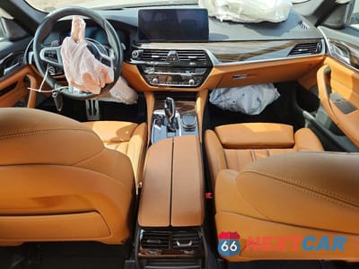 Zdjęcie 8 z 12 samochodu: 2021 BMW 540 XI VIN:WBA73BJ03MCH00177 - miniatura