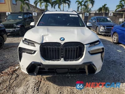 Piąte zdjęcie samochodu w środku: 2025 BMW X7 XDRIVE40I VIN:5UX23EM09S9W48991 - miniatura