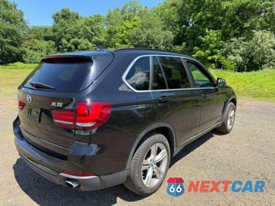 Trzecie zdjęcie samochodu z tyłu: 2015 BMW X5 XDRIVE35I VIN:5UXKR0C56F0P00070 - miniatura