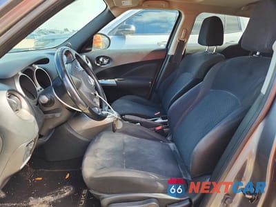 Zdjęcie 7 z 13 samochodu: 2013 NISSAN JUKE S VIN:JN8AF5MR4DT219528 - miniatura