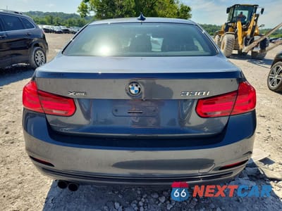 Zdjęcie 6 z 12 samochodu: 2018 BMW 330 XI VIN:WBA8D9G50JNU72651 - miniatura