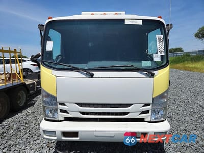 Piąte zdjęcie samochodu w środku: 2016 ISUZU NPR HD VIN:54DC4W1B4GS814117 - miniatura