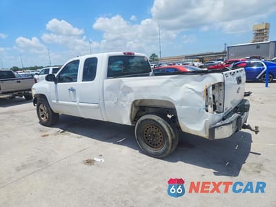 Drugie zdjęcie samochodu z przodu: 2011 CHEVROLET SILVERADO C1500 VIN:1GCRCPEA3BZ248556 - miniatura