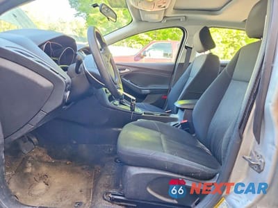 Zdjęcie 7 z 13 samochodu: 2016 FORD FOCUS SE VIN:1FADP3K26GL263637 - miniatura