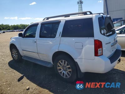 Drugie zdjęcie samochodu z przodu: 2010 NISSAN PATHFINDER S VIN:5N1AR1NB8AC604126 - miniatura