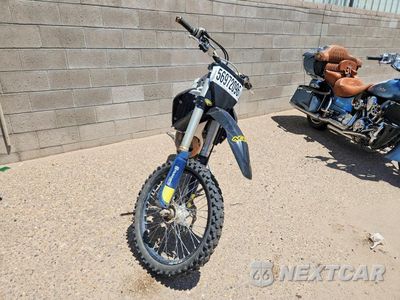 Drugie zdjęcie samochodu z przodu: 2017 KTM DIRT BIKE VIN:VBKUCR432HM301924 - miniatura