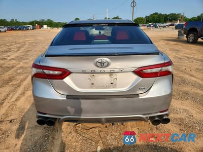 Zdjęcie 6 z 12 samochodu: 2018 TOYOTA CAMRY XSE VIN:4T1B61HK9JU009322 - miniatura