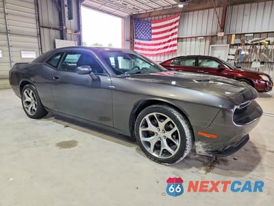 Czwarte zdjęcie samochodu z boku: 2015 DODGE CHALLENGER SXT PLUS VIN:2C3CDZBGXFH715375 - miniatura