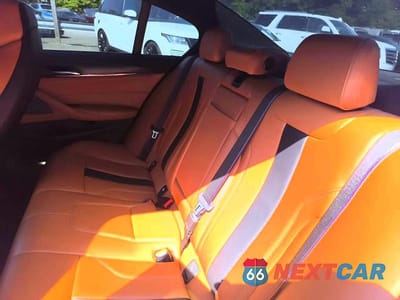 Zdjęcie 11 z 14 samochodu: 2023 BMW M5 VIN:WBS83CH09PCN49150 - miniatura