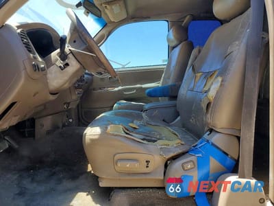 Zdjęcie 7 z 13 samochodu: 2001 TOYOTA TUNDRA ACCESS CAB LIMITED VIN:5TBRT38141S131159 - miniatura