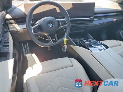 Zdjęcie 8 z 12 samochodu: 2024 BMW 530 I VIN:WBA43FJ09RCS16495 - miniatura