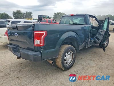 Trzecie zdjęcie samochodu z tyłu: 2017 FORD F150 VIN:1FTMF1C82HKC93455 - miniatura
