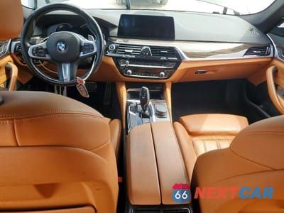 Zdjęcie 8 z 12 samochodu: 2019 BMW 540 I VIN:WBAJE5C53KWW29078 - miniatura