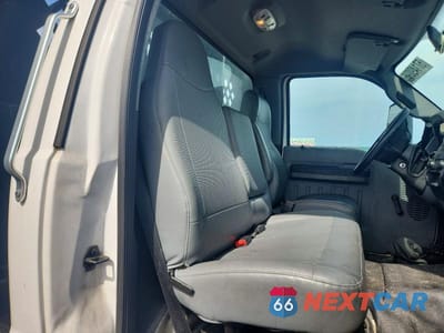 Zdjęcie 6 z 10 samochodu: 2017 FORD F650 SUPER DUTY VIN:1FDNF6DE8HDB04698 - miniatura
