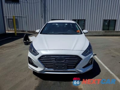 Piąte zdjęcie samochodu w środku: 2018 HYUNDAI SONATA SE VIN:5NPE24AF6JH680534 - miniatura