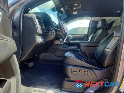 Zdjęcie 7 z 14 samochodu: 2021 GMC YUKON XL K1500 AT4 VIN:1GKS2HKDXMR445238 - miniatura